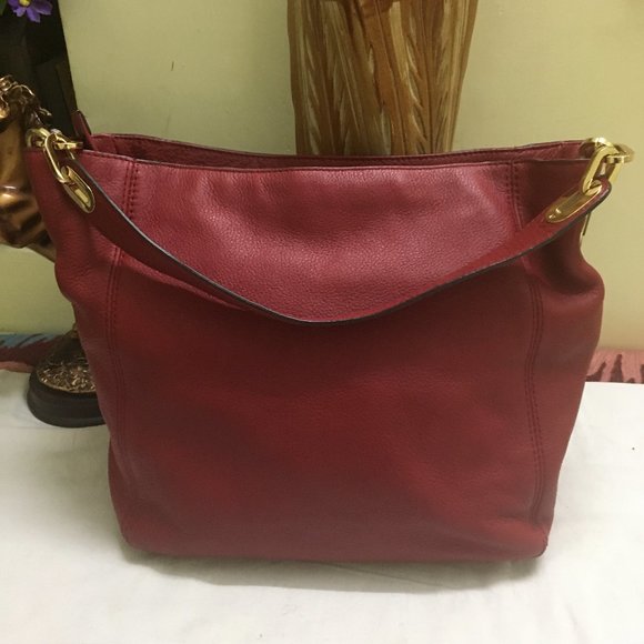 Authentic Michael Kors Medium Slouchy Cherry Leather Shoulder Bag - Picture 2 of 15